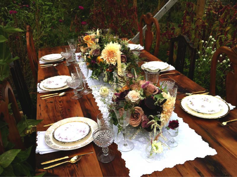 Reclaimed Barnwood Wedding Furniture: “Something Old, Something New, Something Borrowed, Something Blue”
