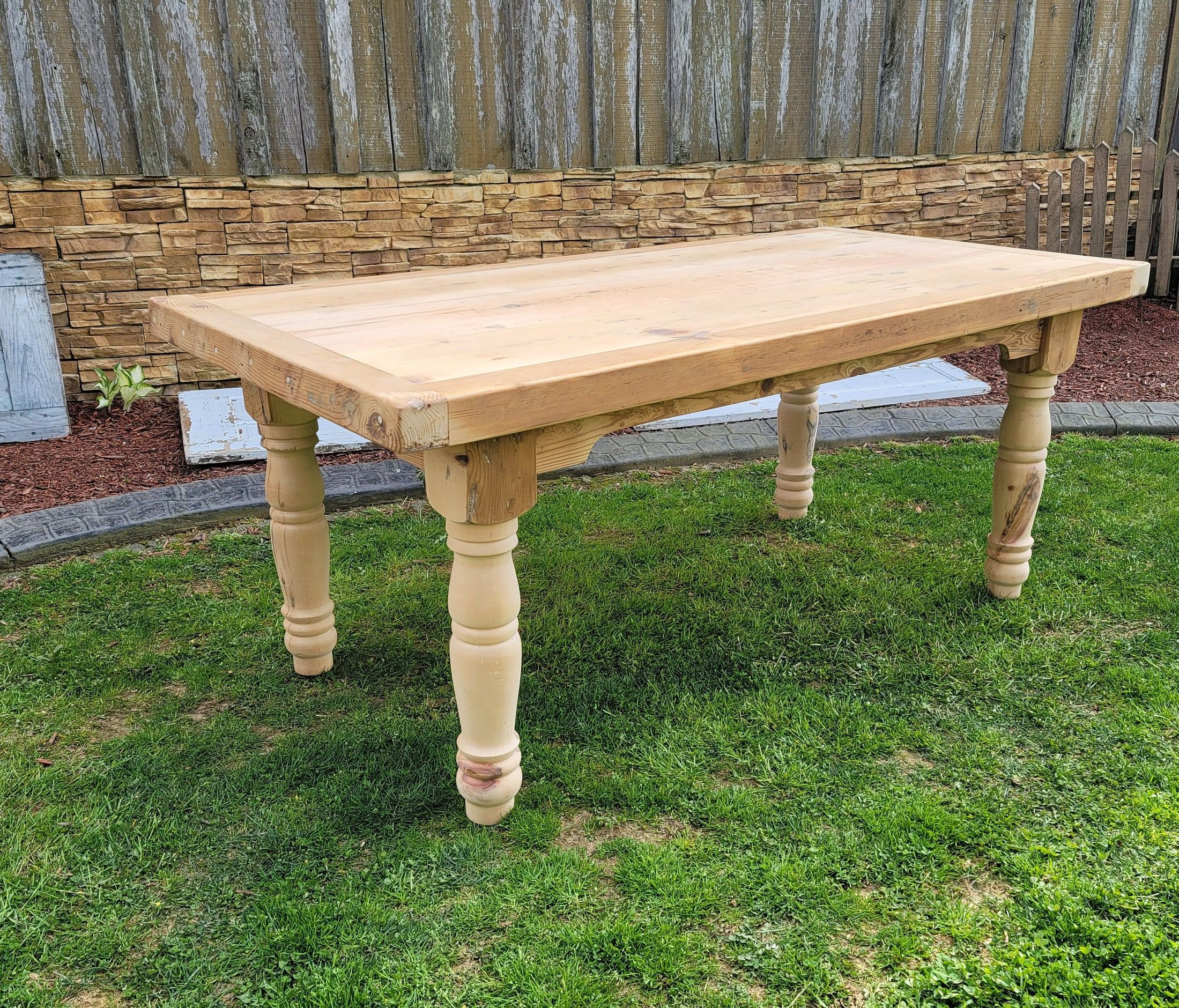 Reclaimed pine barnwood farmhouse table 2