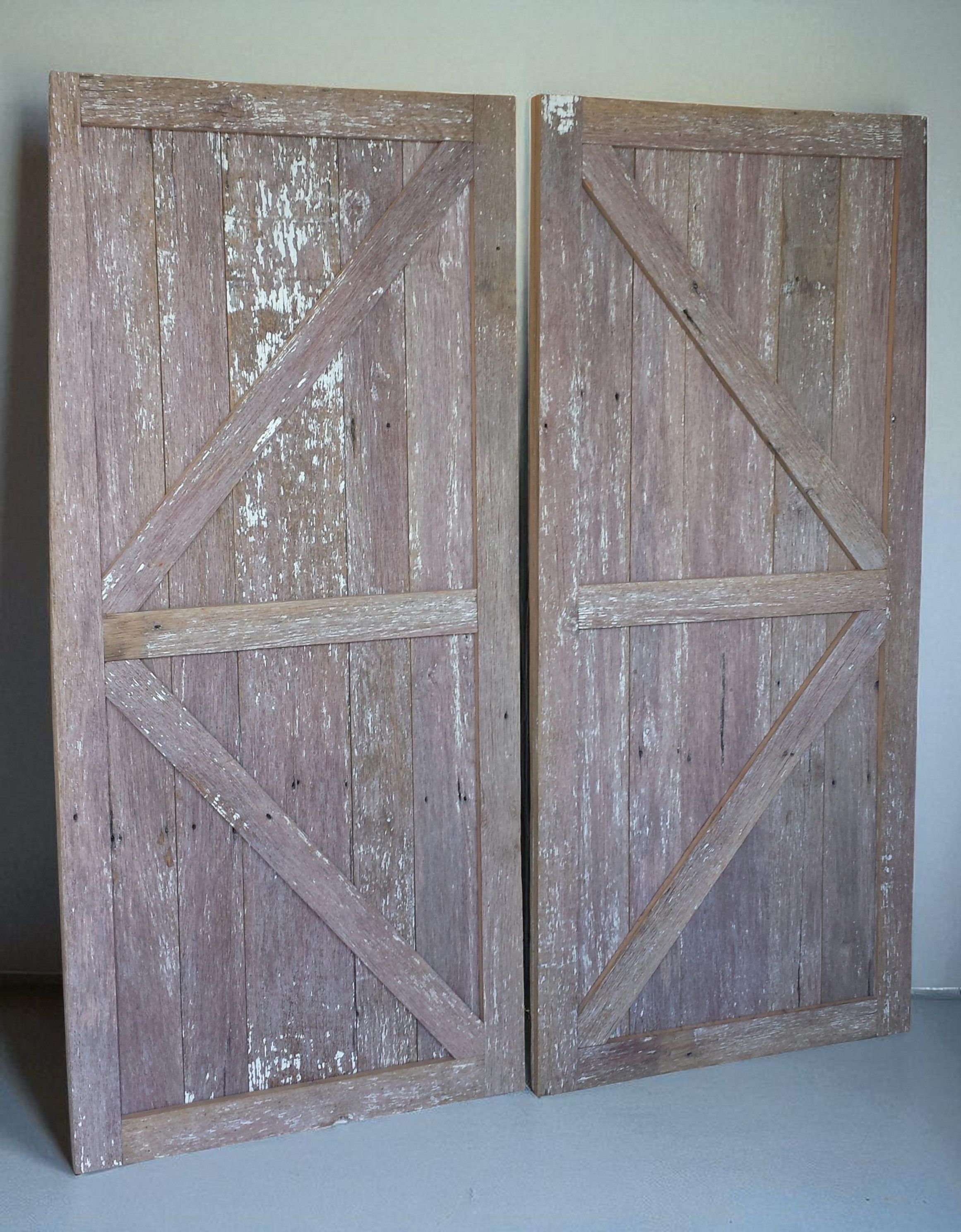 Handcrafted reclaimed barnwood furniture