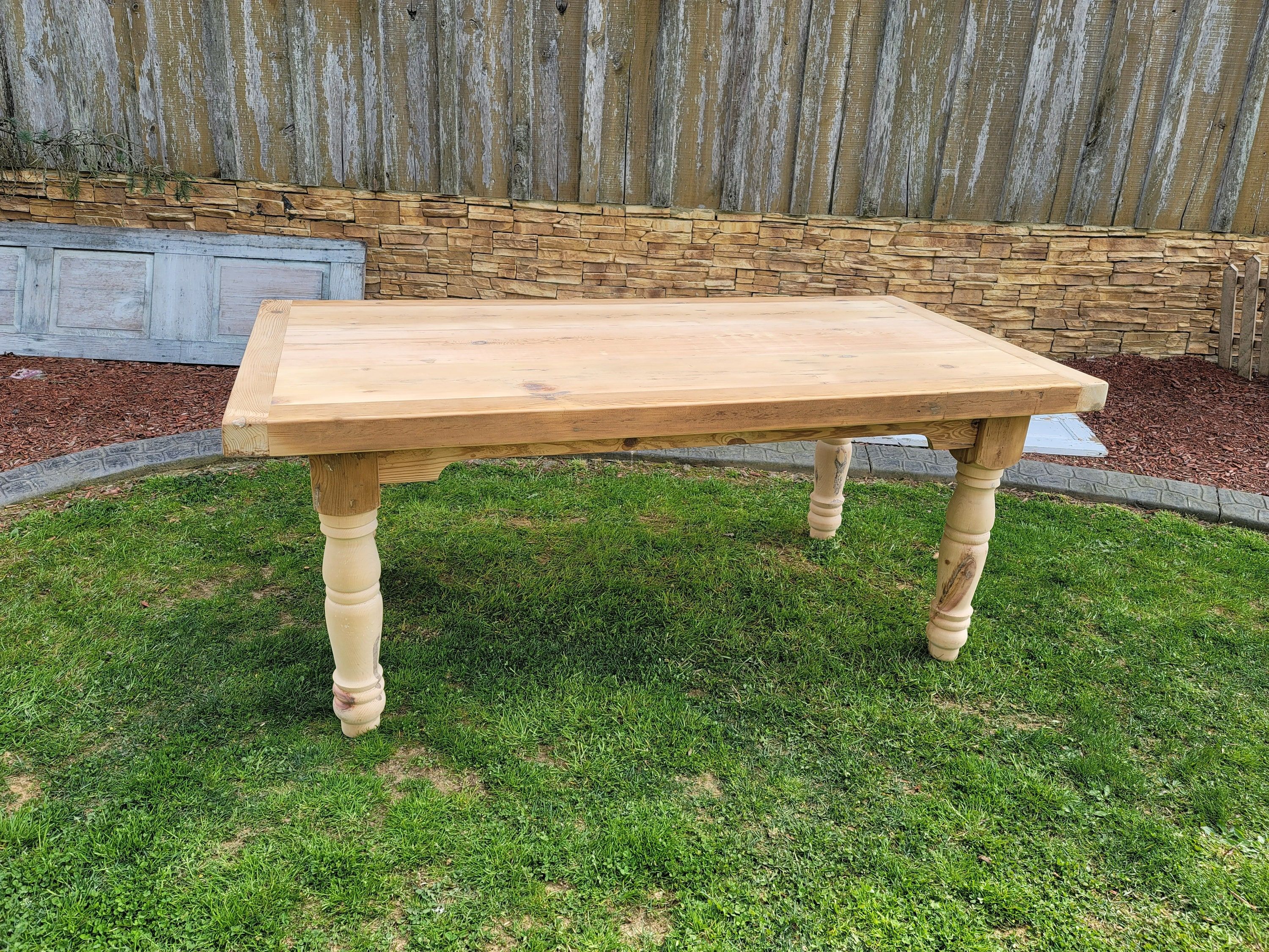 Reclaimed pine barnwood farmhouse table 2