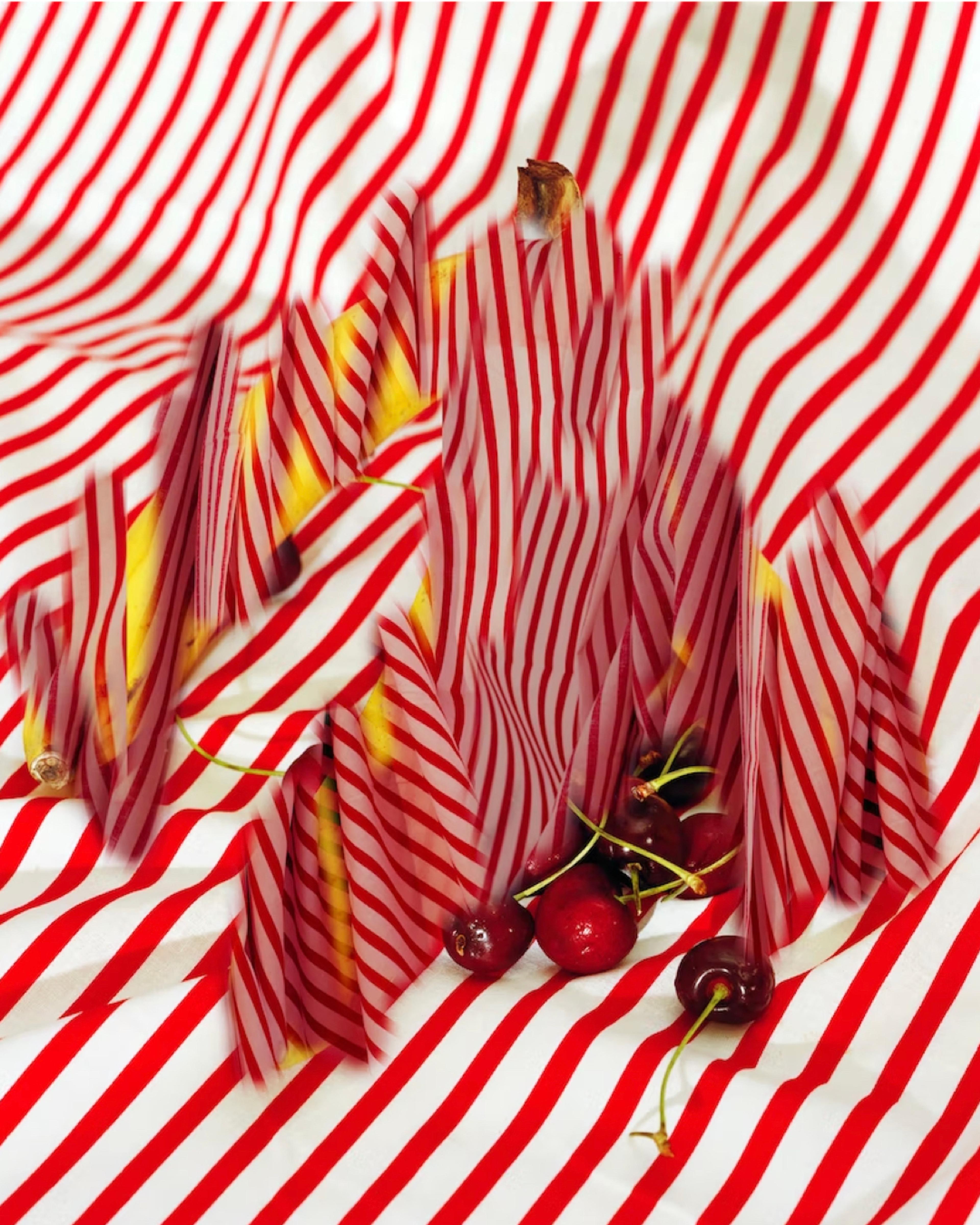 Objects of Desire: Photography and the Language of Advertising