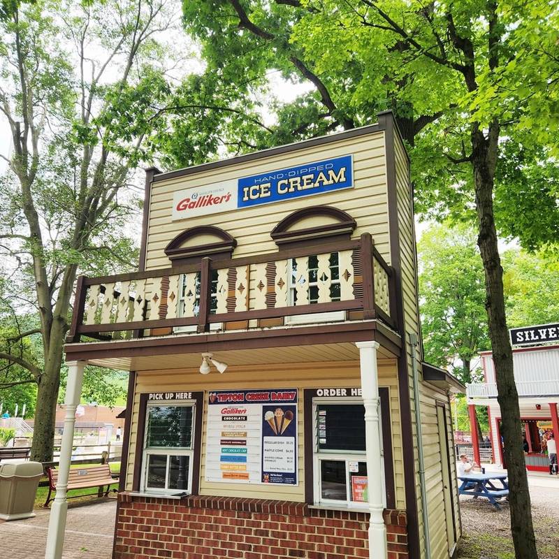 Galliker's Hand-dipped Ice Cream building