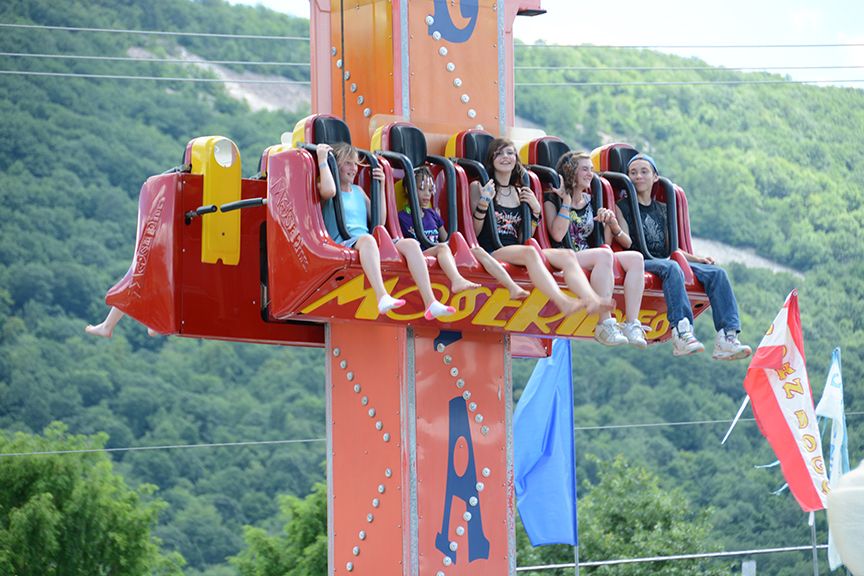 Free Fall Family Ride at DelGrosso's Amusement Park