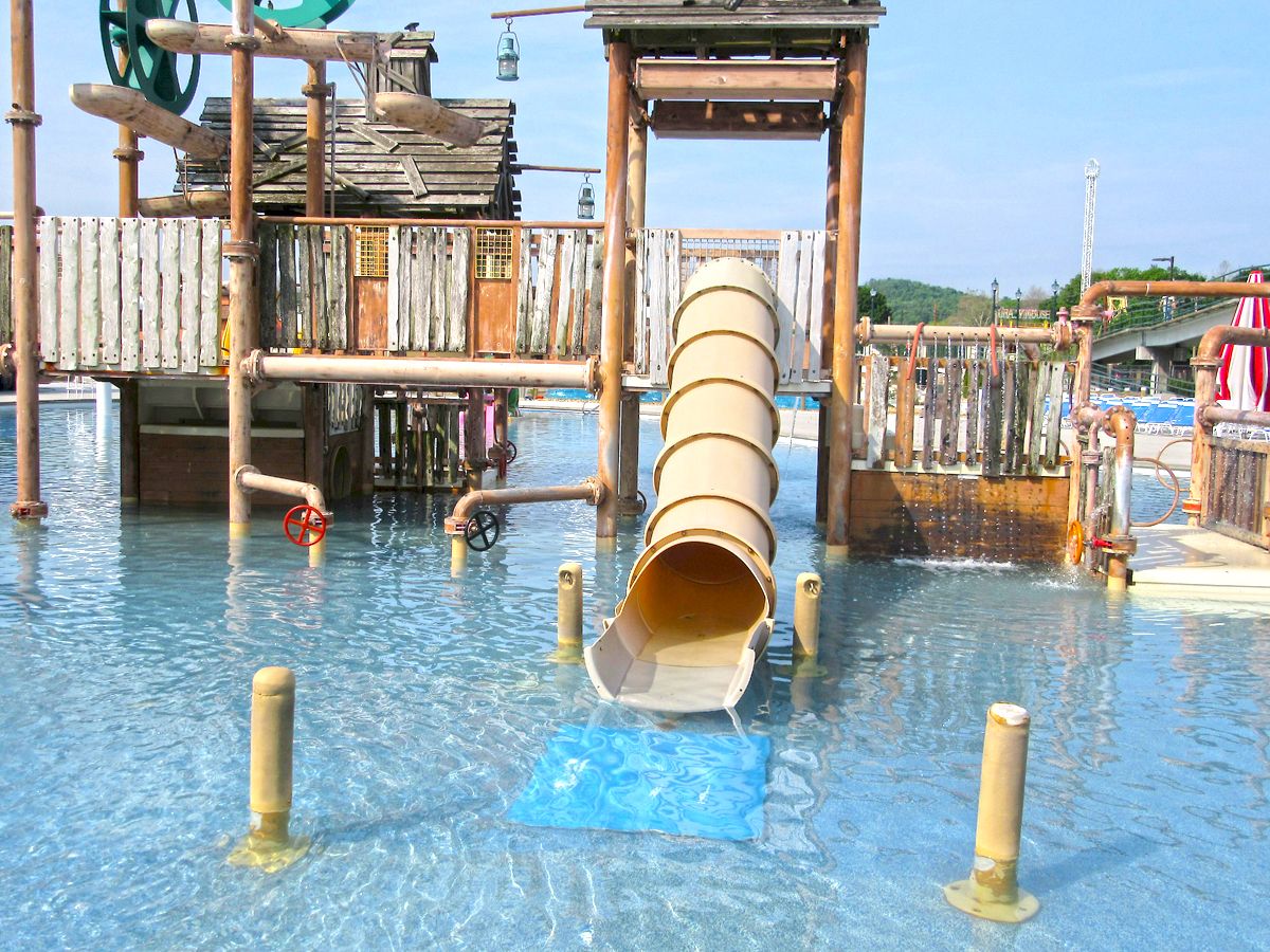 Shotgun Slide at the Laguna Splash Water Park