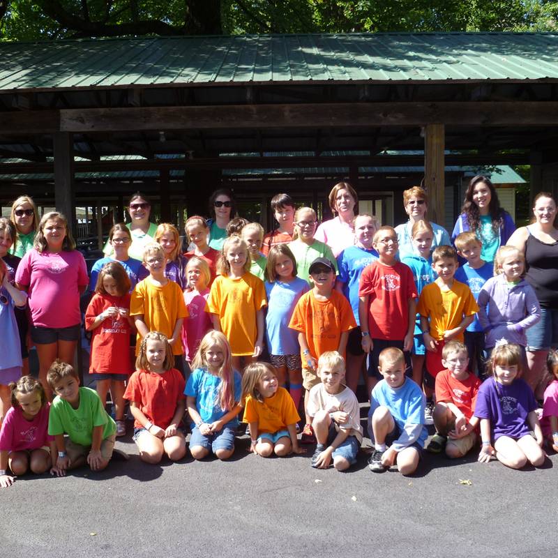 Group of kids and adults at DelGrosso's Amusement Park