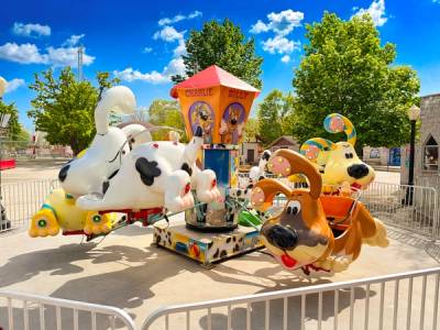 New Tail Spin Ride at DelGrosso's Park with Dog ride carriages.