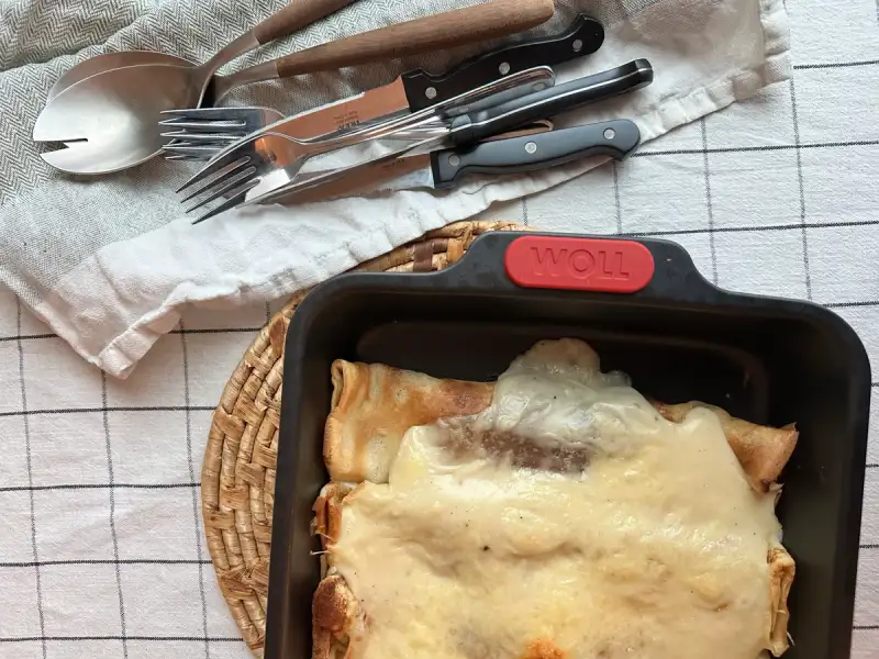 Fylte pannekaker med skinke og purre