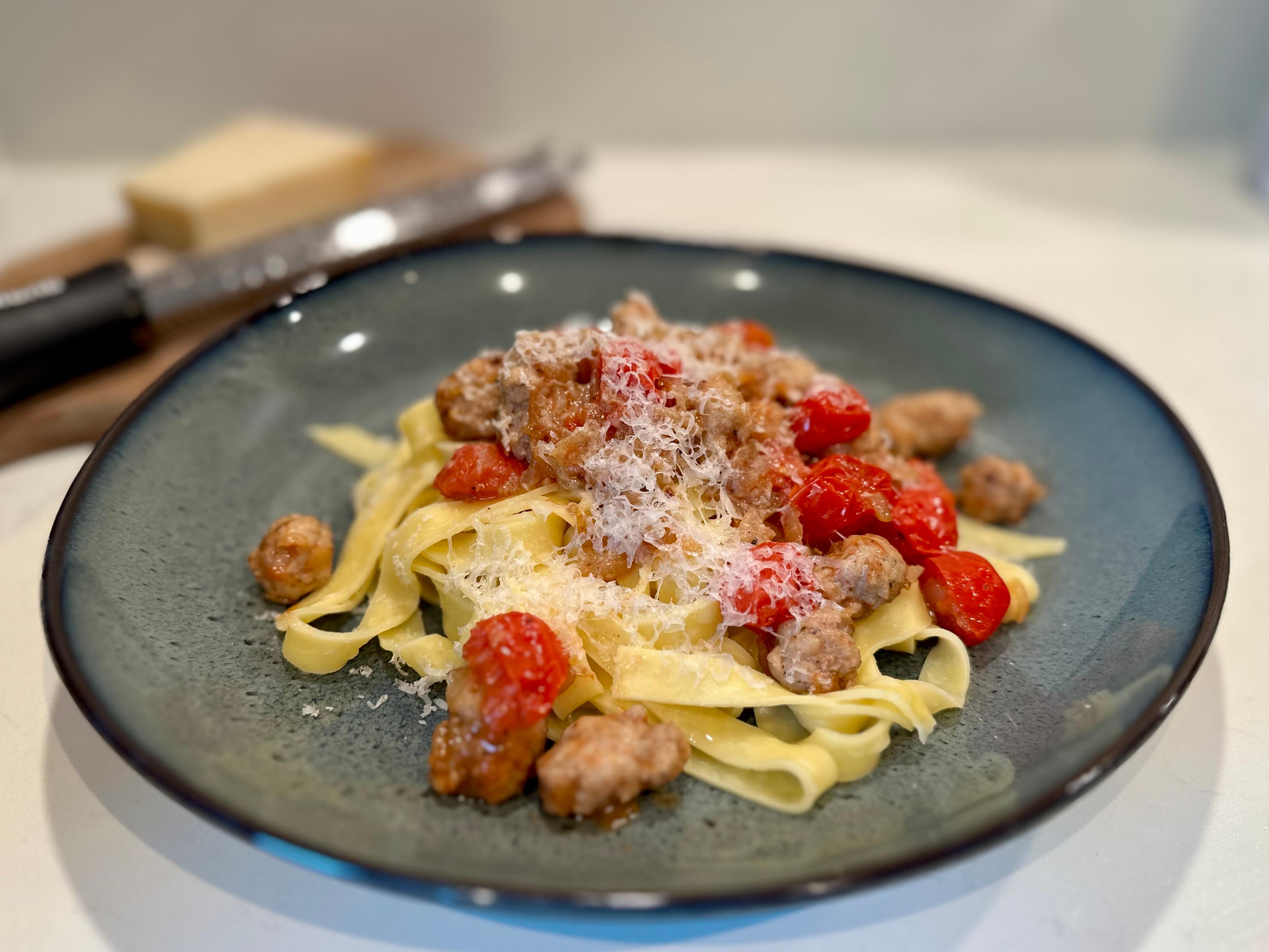 Rask pølse bolognese