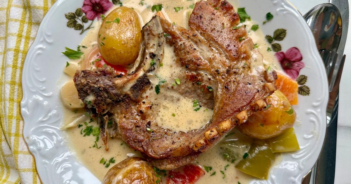Bakte svinekoteletter i fløtesaus med sambal oelek