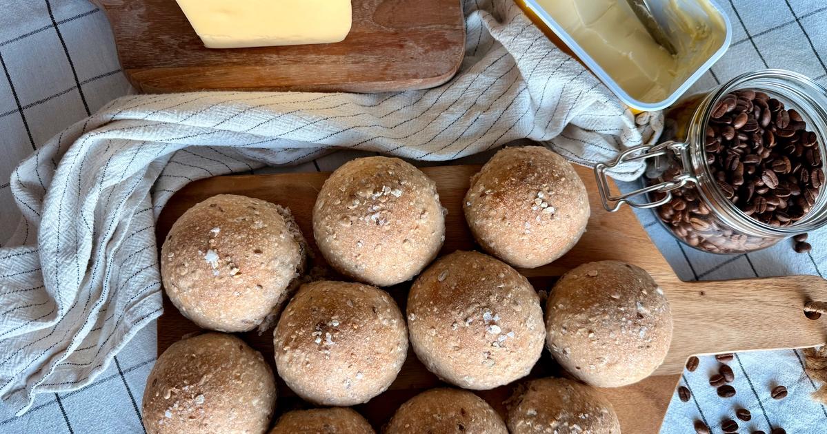 Lettvinte havrerundstykker med kaldheving