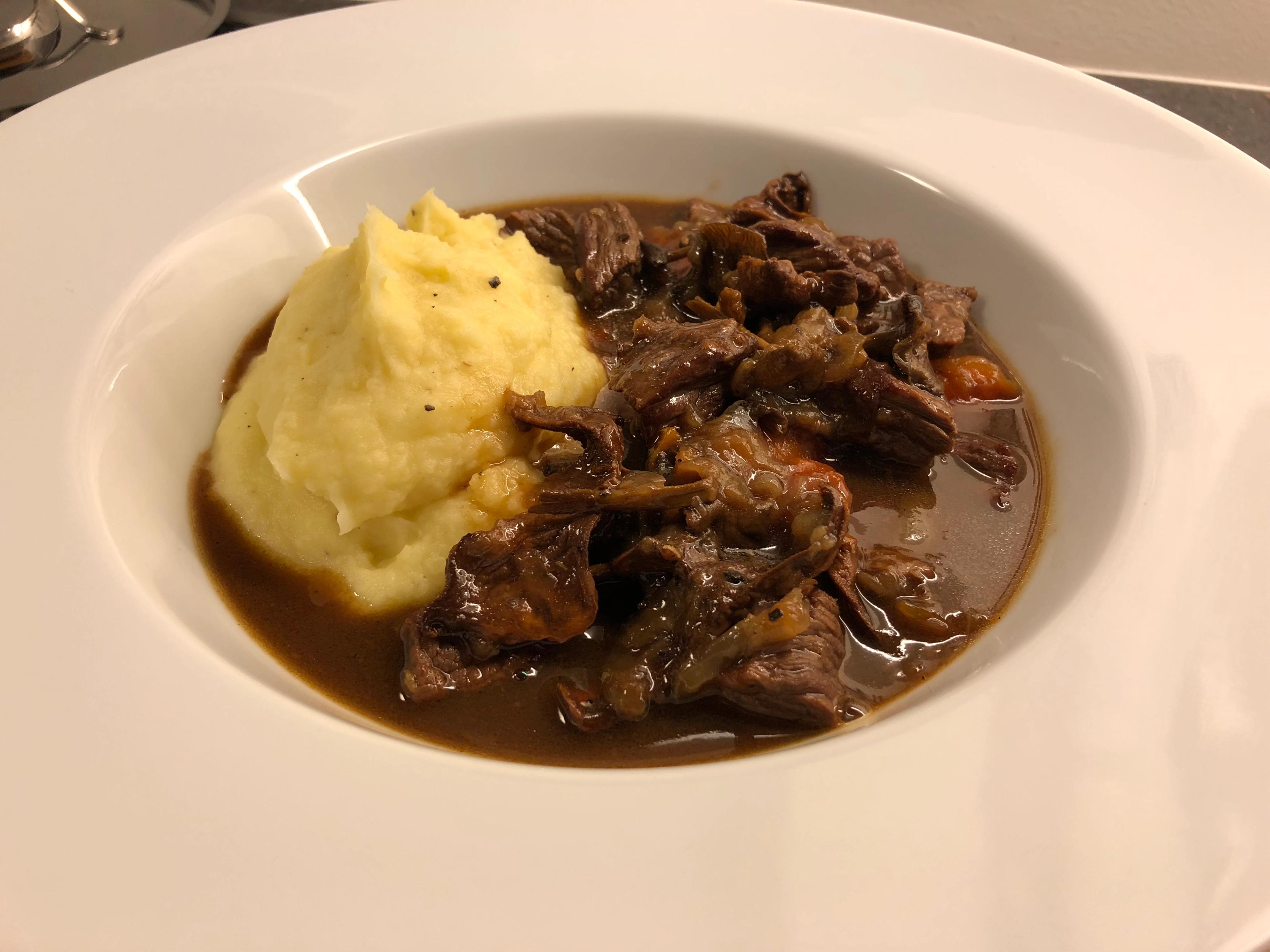 Biffgryte i øl