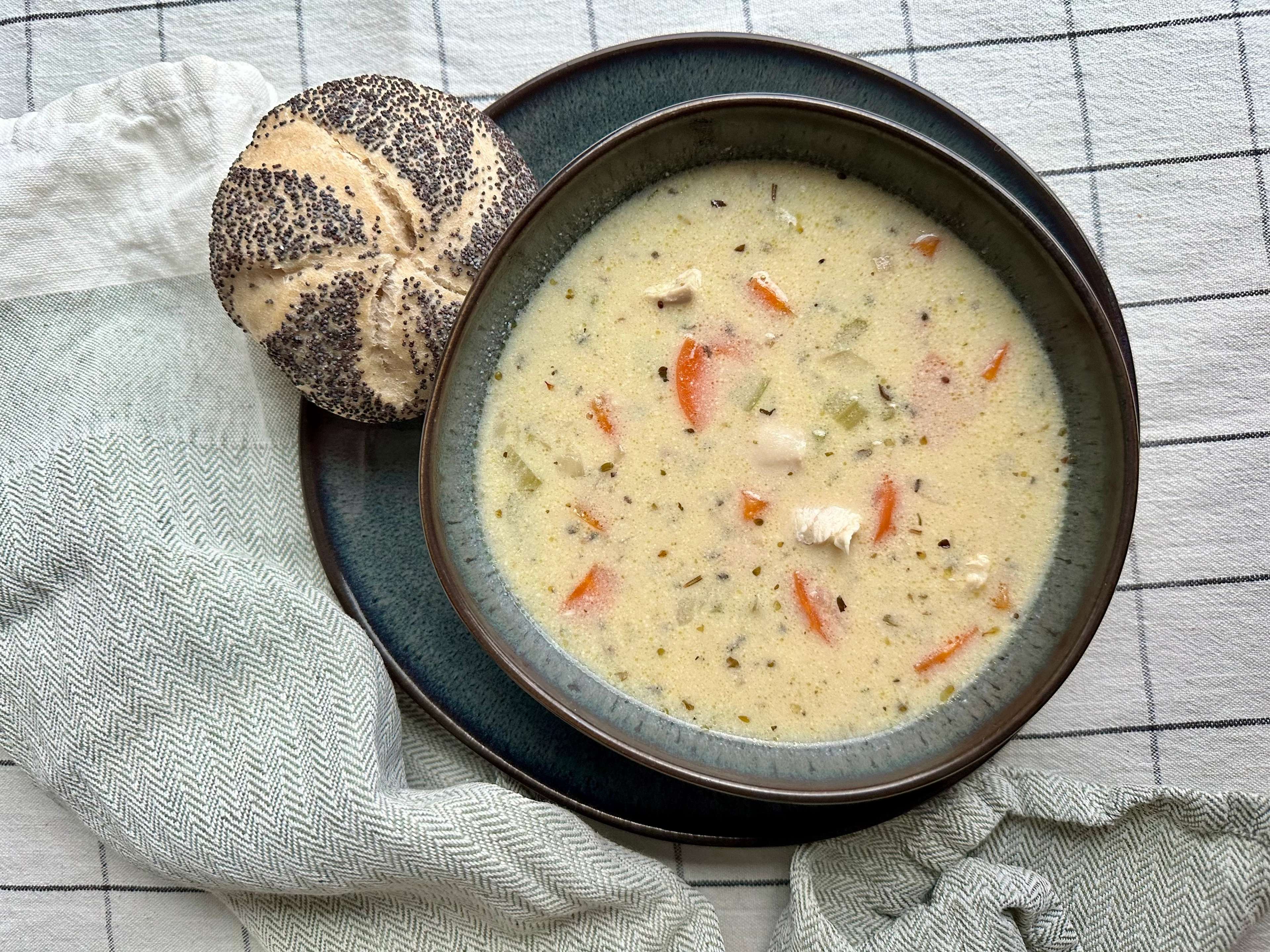 Kremet kyllingsuppe med pasta