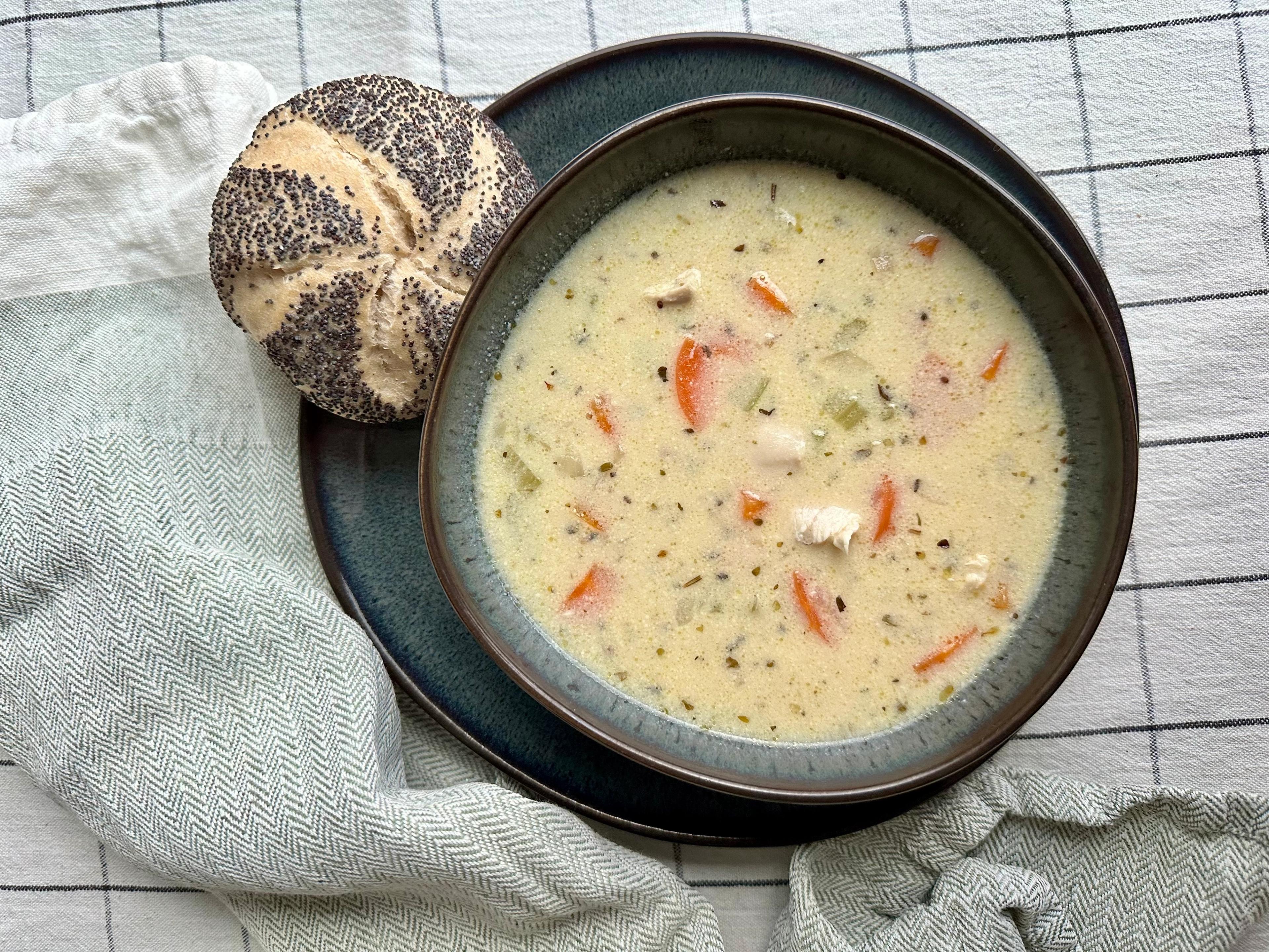 Kremet kyllingsuppe med pasta
