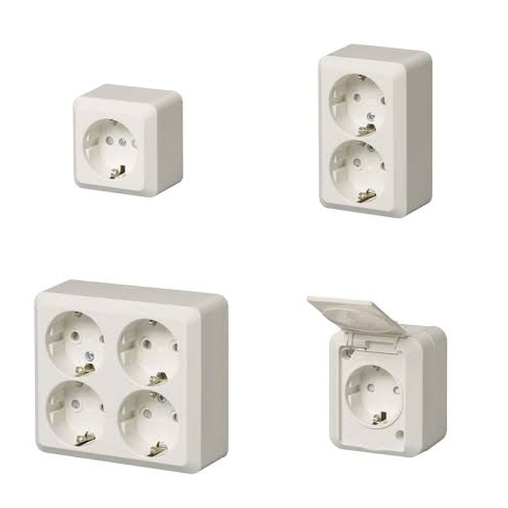 Socket outlet surface mounted