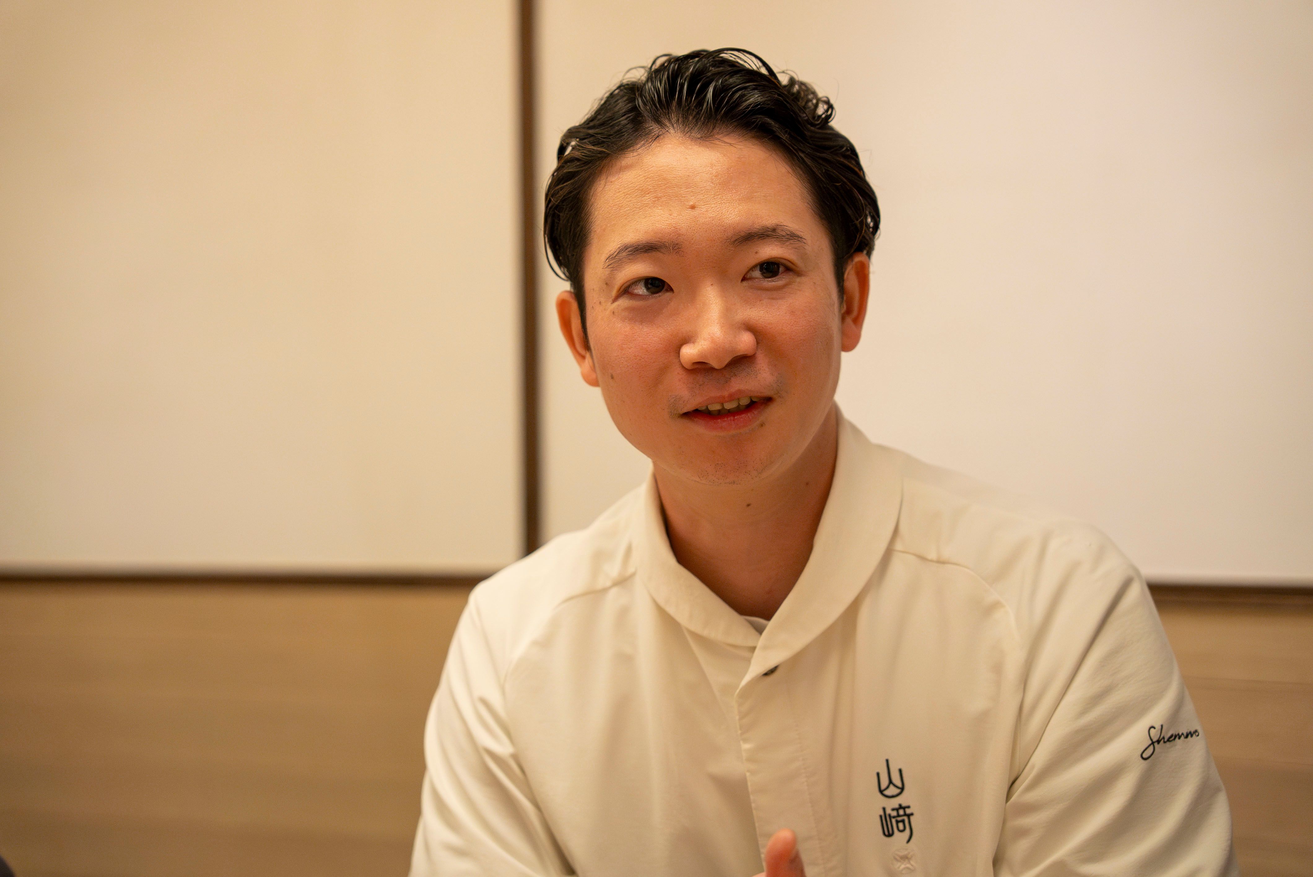 Bringing back time to focus on cooking and hospitality. The renowned Japanese restaurant Yamazaki chose a simple way to manage reservations.