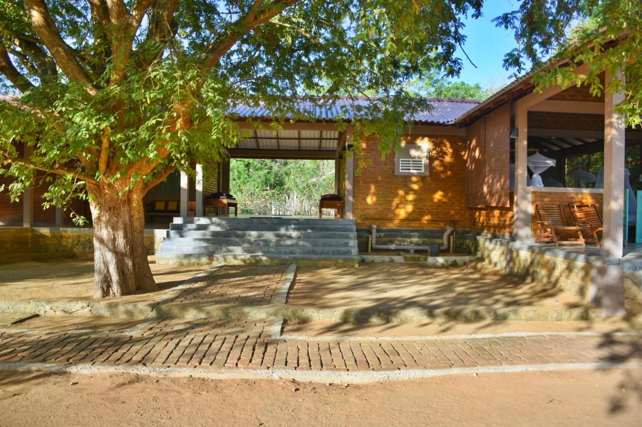 Private Villa in Thissamaharama - Hide Yala