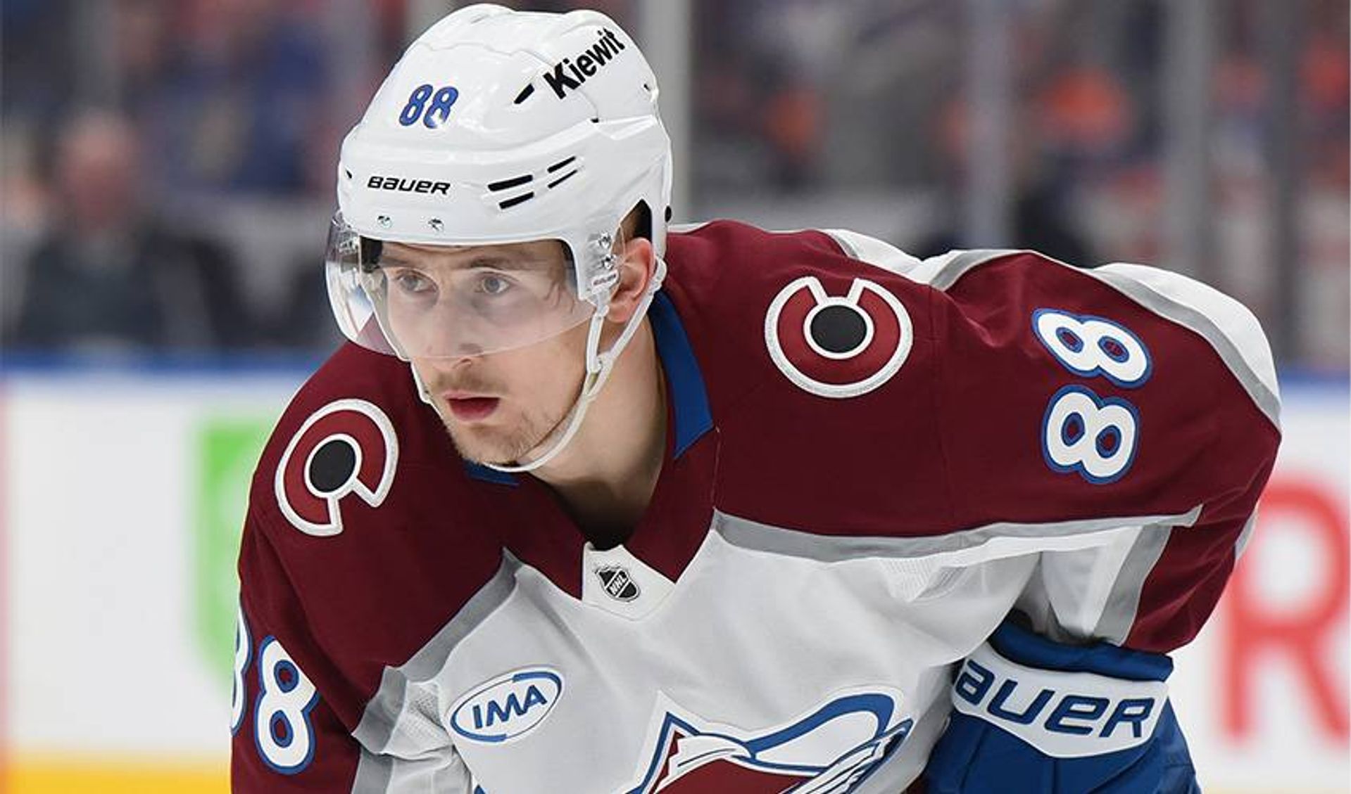 Necas gearing up for playoff run alongside new Avalanche teammates