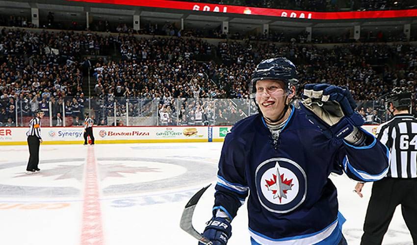 Laine draws praise from NHL greats