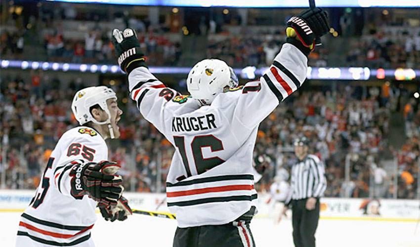Kruger delivers OT KO for Blackhawks