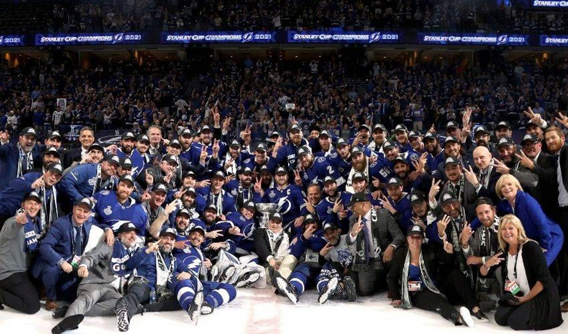 Tampa Bay Lightning win 2021 Stanley Cup