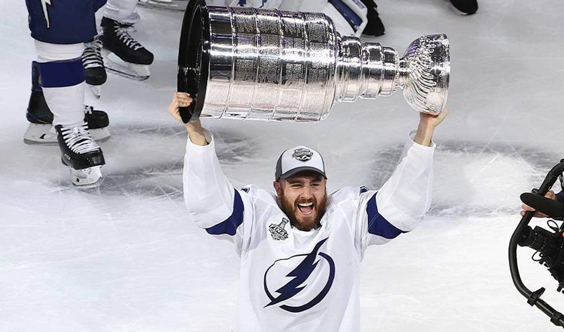 Kevin Shattenkirk announces retirement after 14 NHL seasons