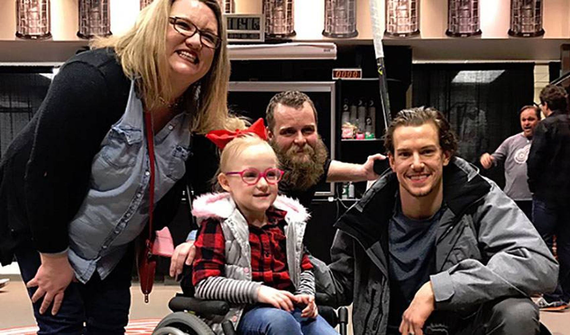 DeKeyser meets young fan, recalls his own hockey idol moment