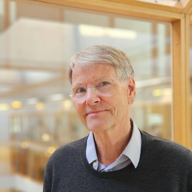 Portrettbilde av forfatter Henning Bang