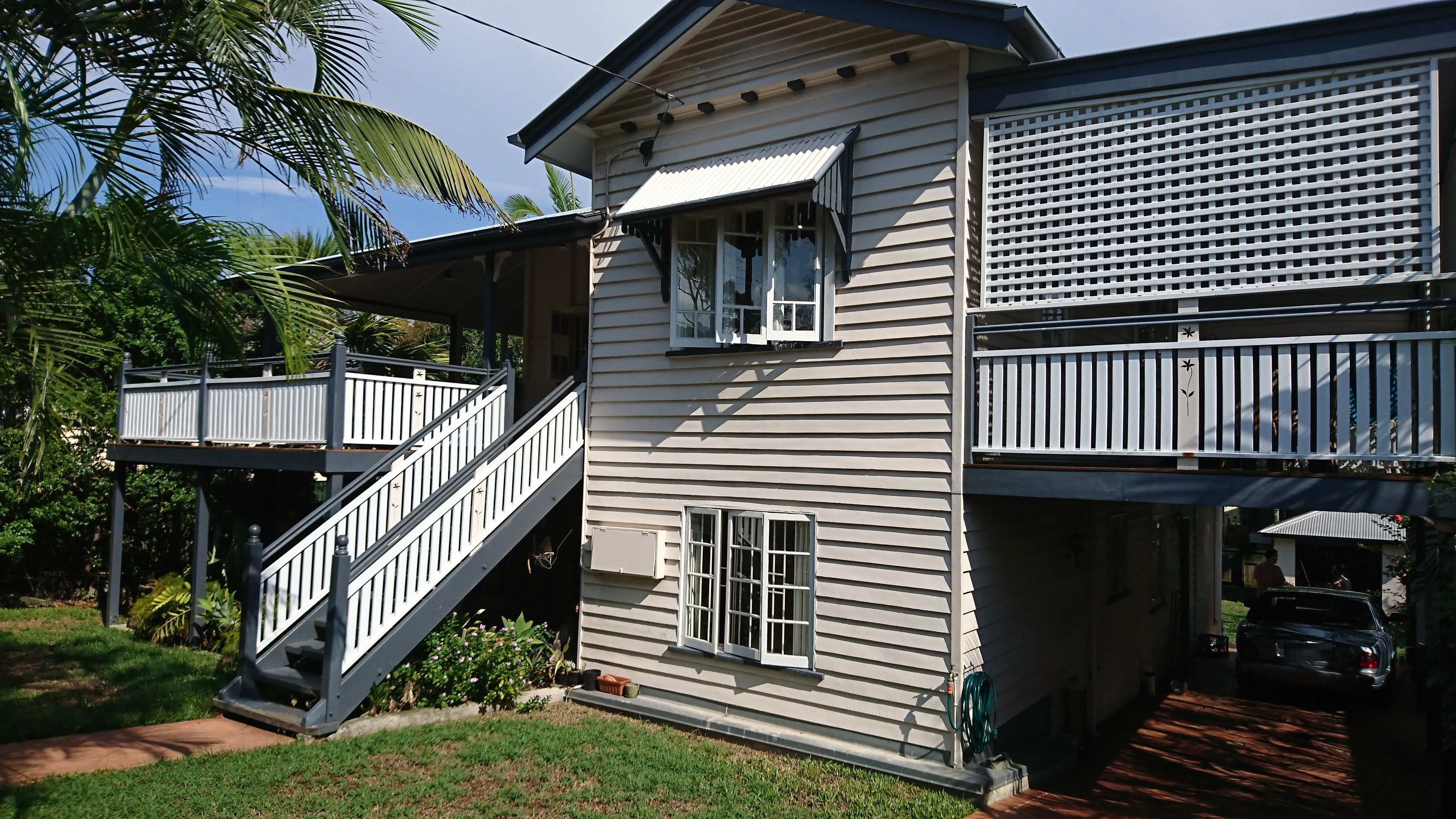 Real Avenue, Norman Park, before renovation: the original pre-war Queenslander on a sloping block
