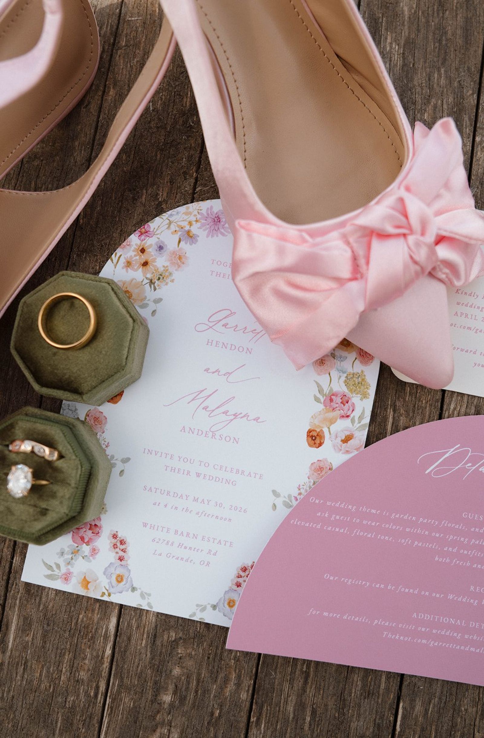 Invitation suite with rings and florals