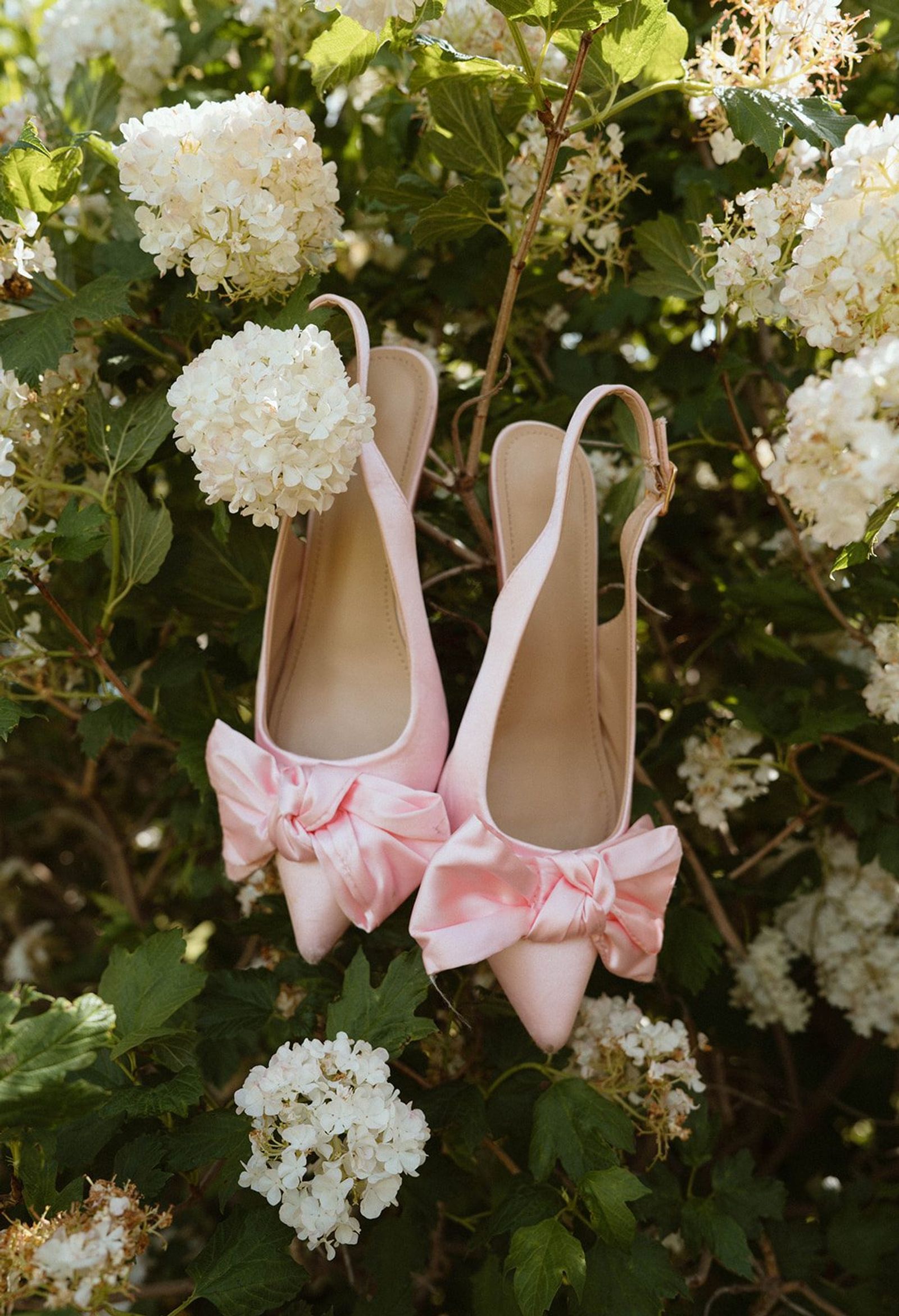 Bridal shoes with pink bows