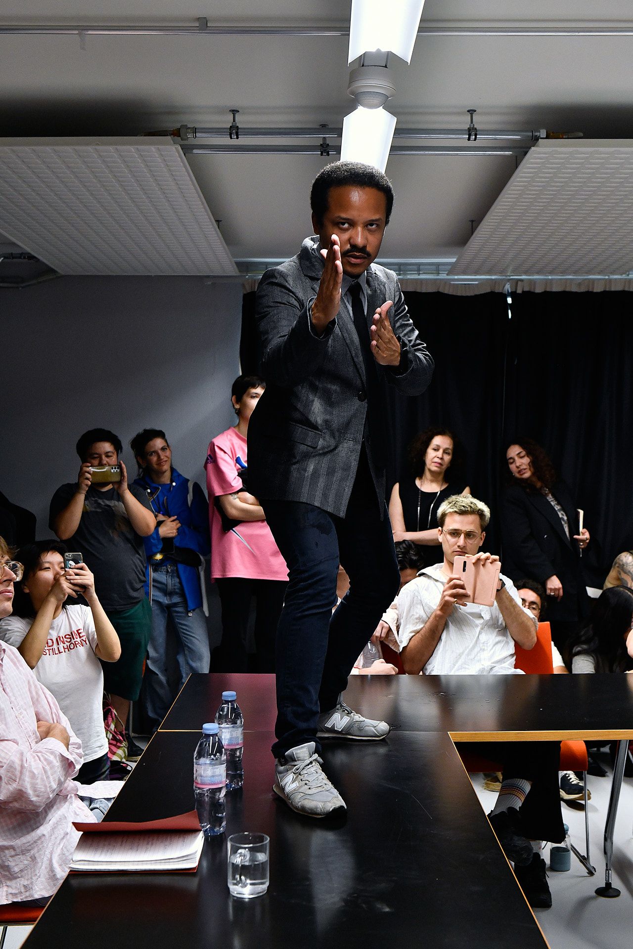 The Mode - a project by the Office of Systems - Idalecio Pereira