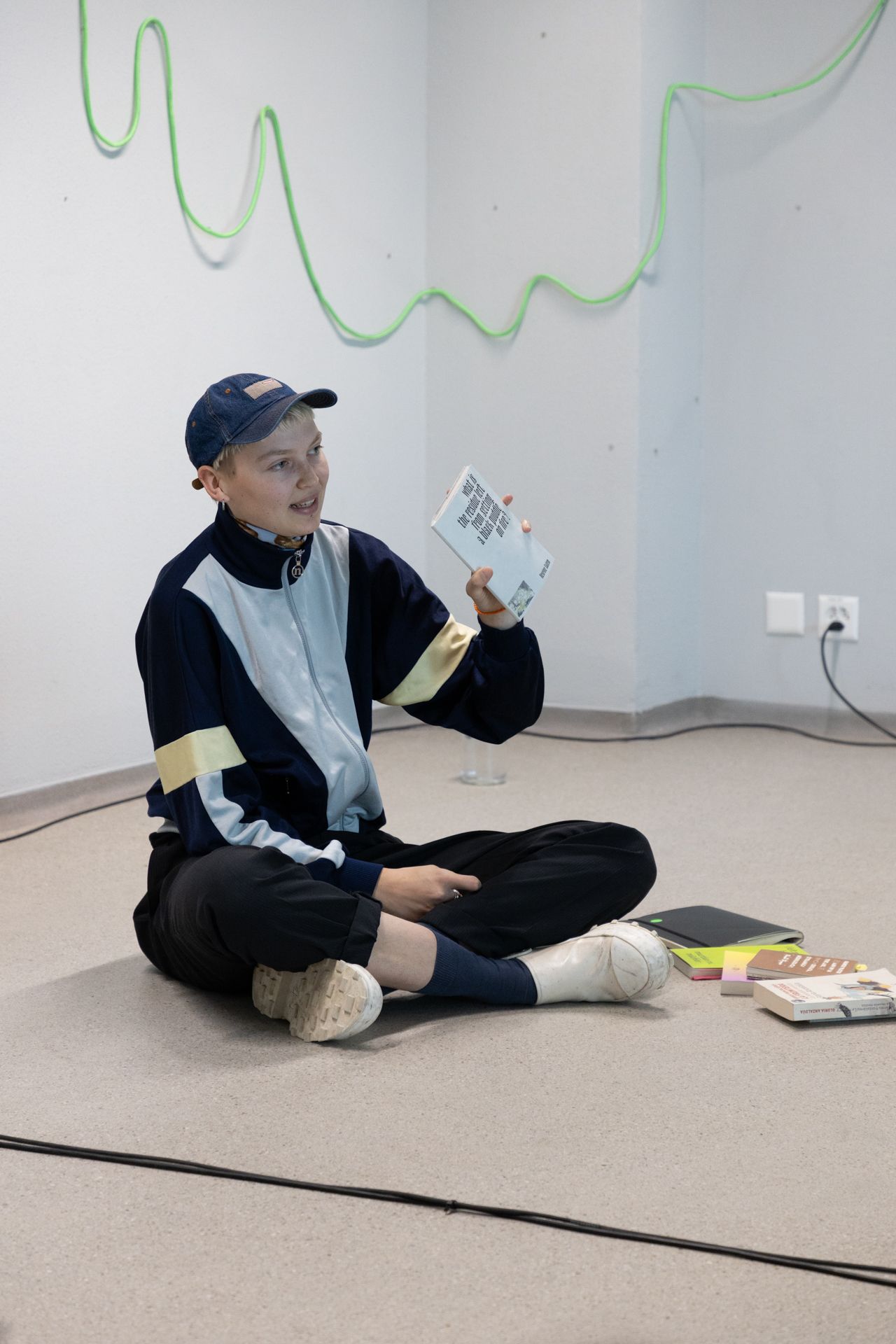 hhhhh: tonguexs à tonguexs - Mina Achermann