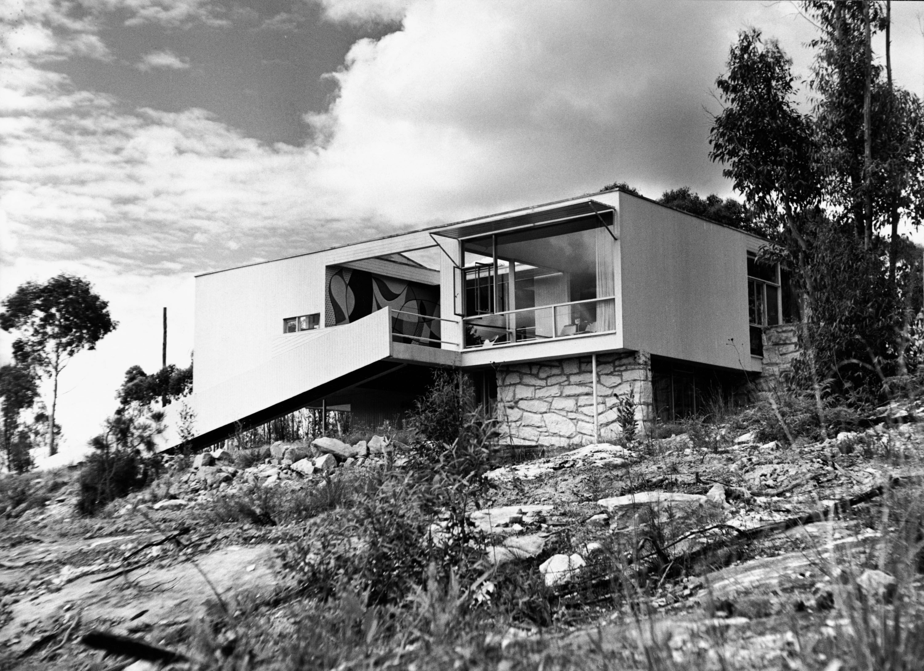 Black and white photo of Rose Seidler House 
