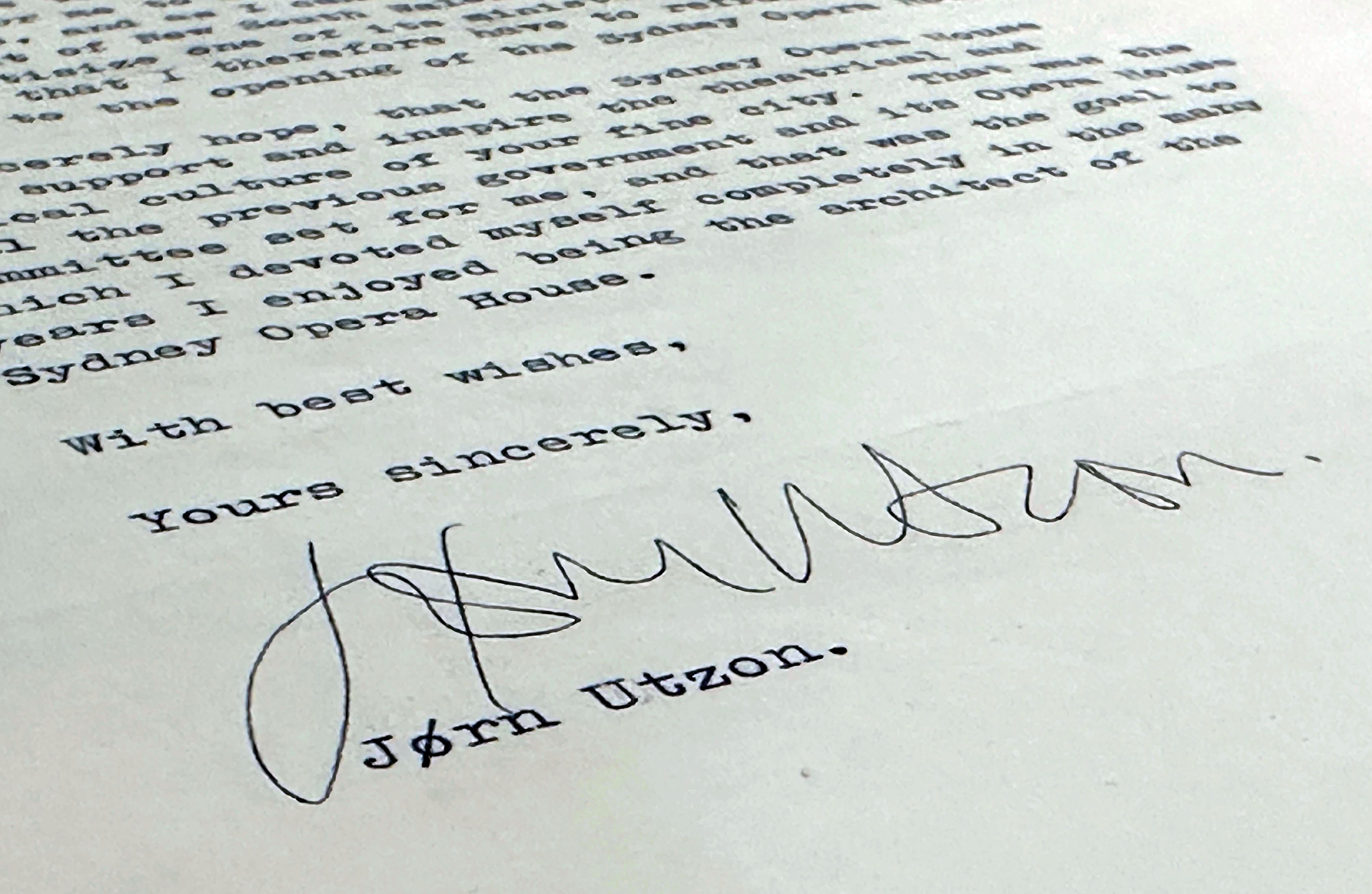 Utzon’s signature on his letter declining the invitation to attend the opening of the Sydney Opera House