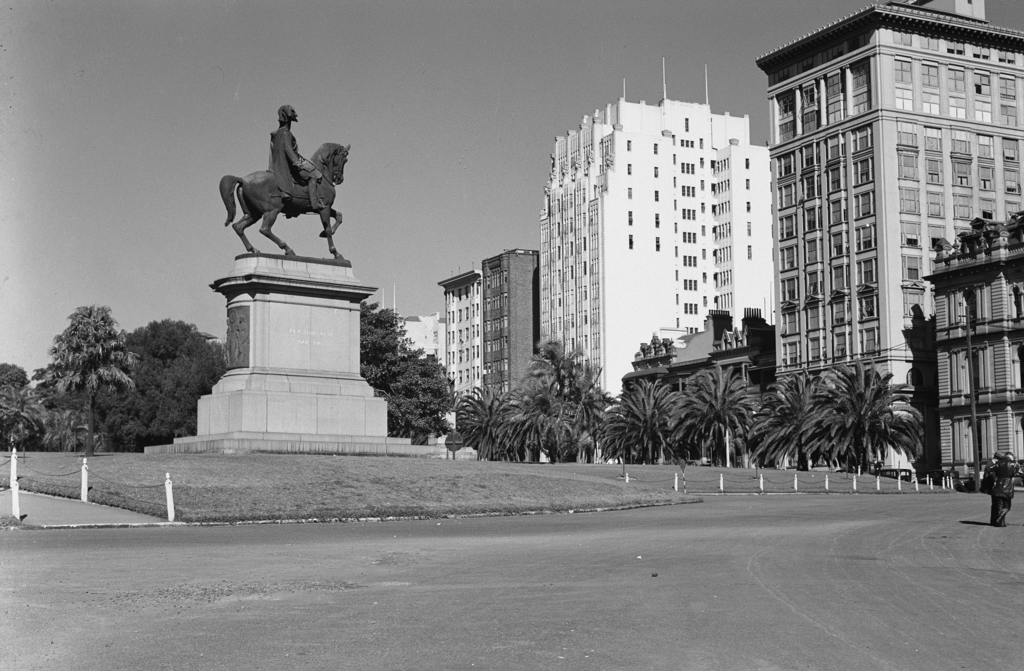 Views of Sydney, Macquarie Street, 10th August 1936