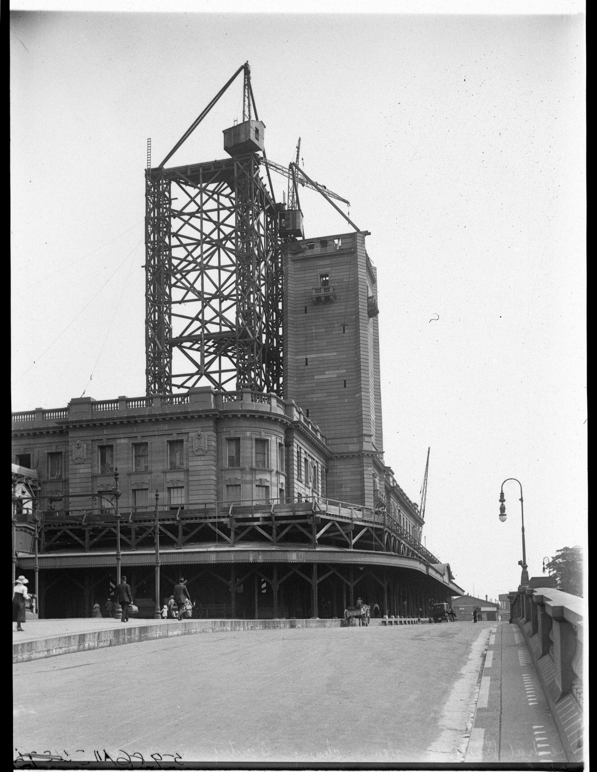 Construction of clock tower at Central Station, 1919.
