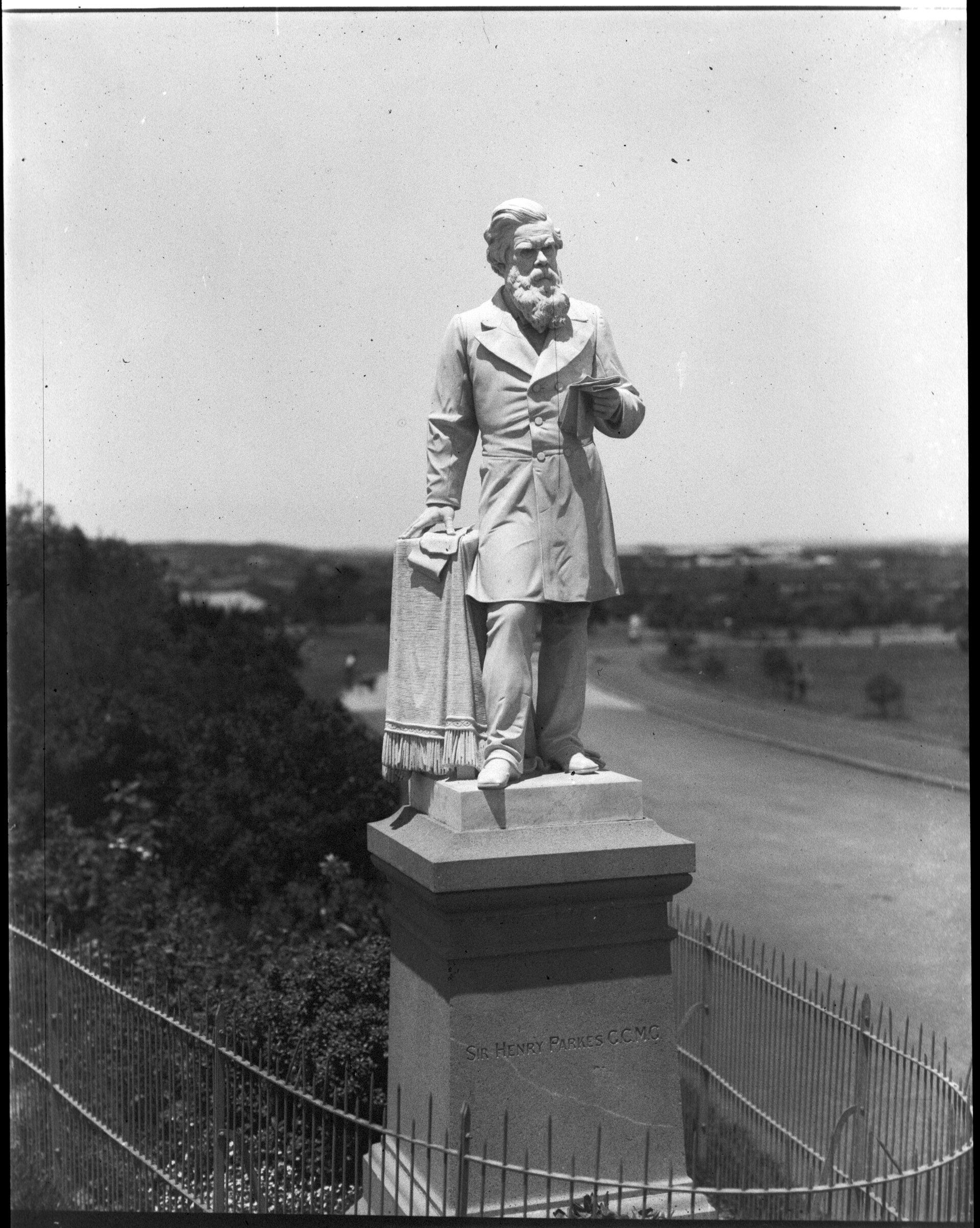 Statue of a man in a park