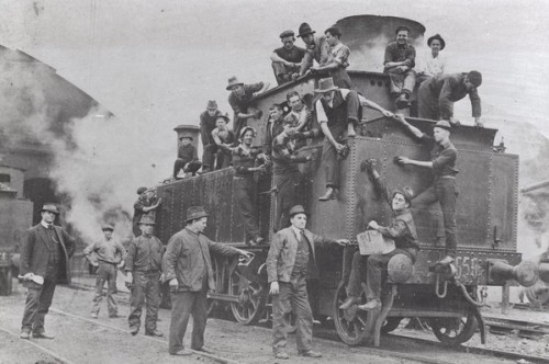 Private school boys cleaning engines at Eveleigh during 1917 Strike