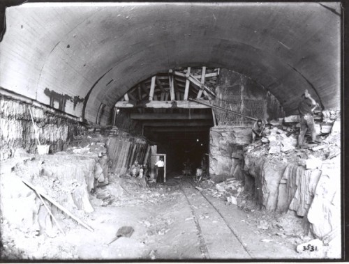 Construction of tunnels for underground railway