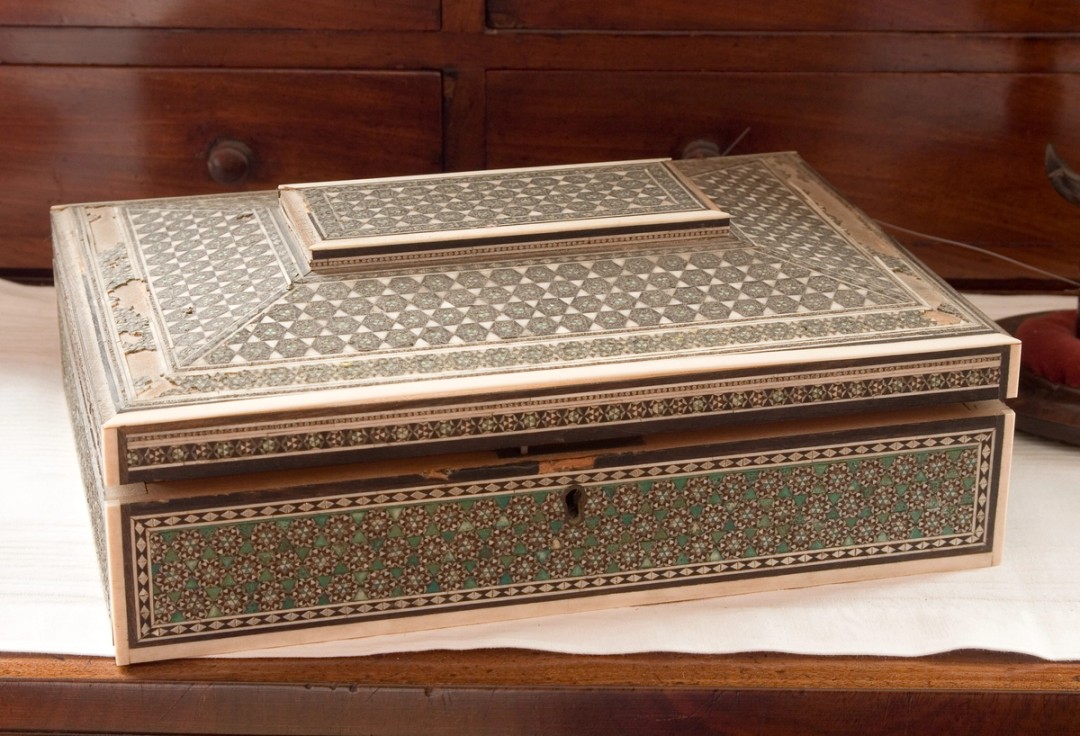 Picture of a jewellery box, made in India of sandalwood, ivory, silver and bone, c1820 