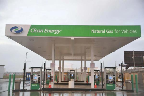Clean Energy CNG station, Los Angeles