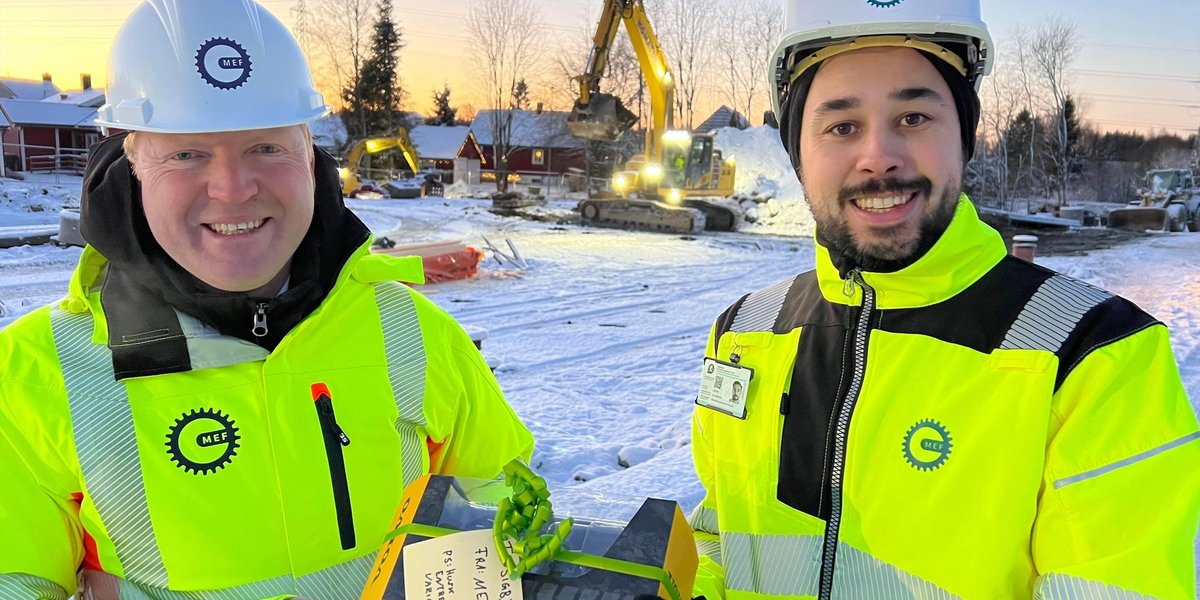 Kommunal- og distriktsminister Sigbjørn Gjelsvik (t.v.) og kommunikasjonssjef i MEF Fredrik Tronhuus (Foto: Audun Reiersen)