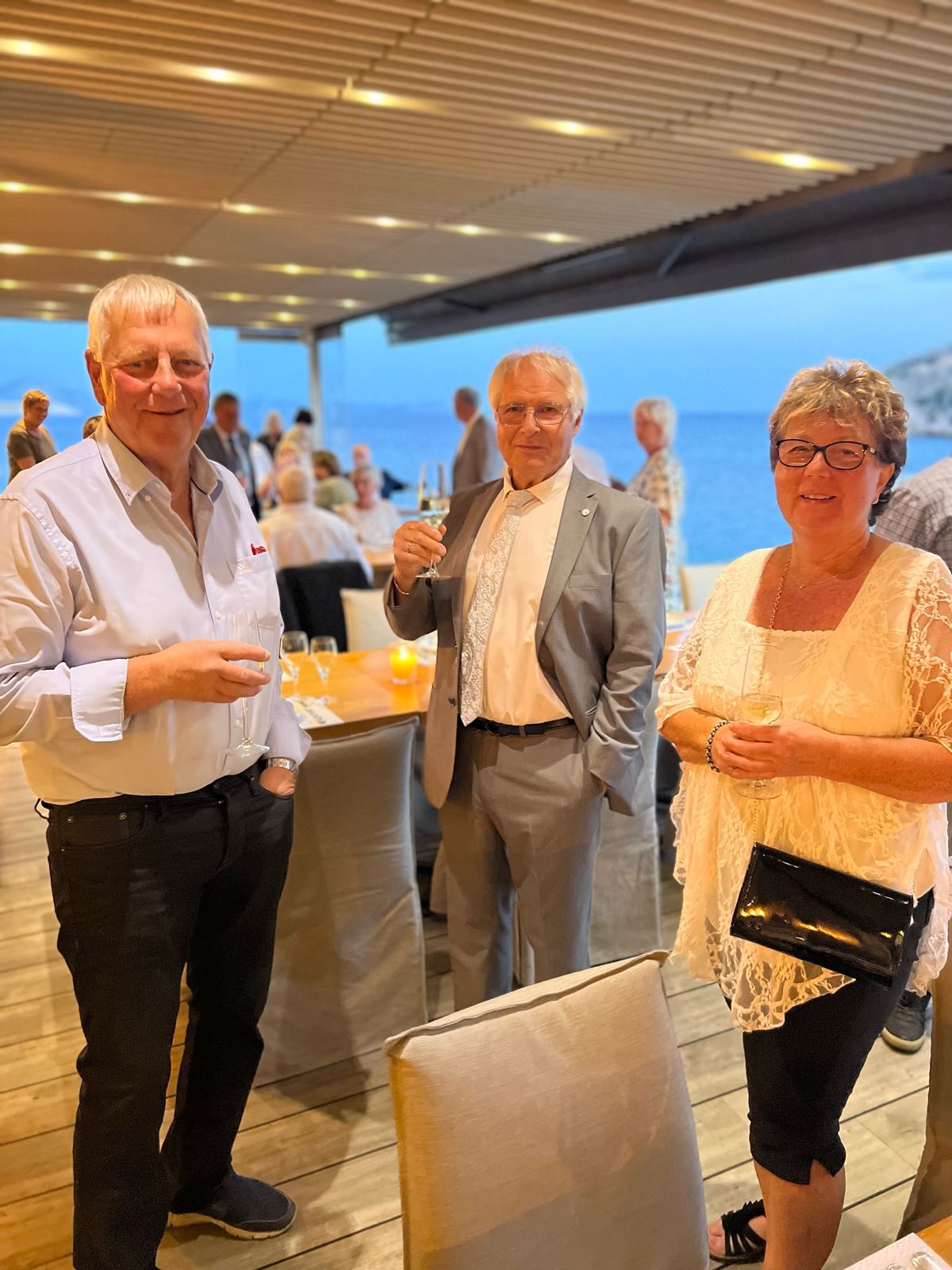 Fornøyde deltagere på tur