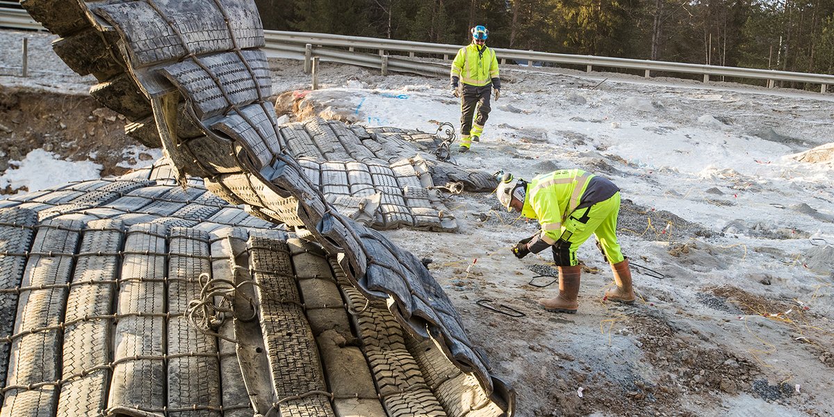 Illustrasjonsbilde av Jørn Søderholm, Anleggsmaskinen