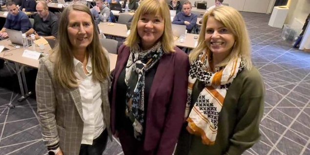 F.v. Anne Bakken, Hilde Flotoft og Elisabeth Eik Gabestad (Foto: Jørn Søderholm)