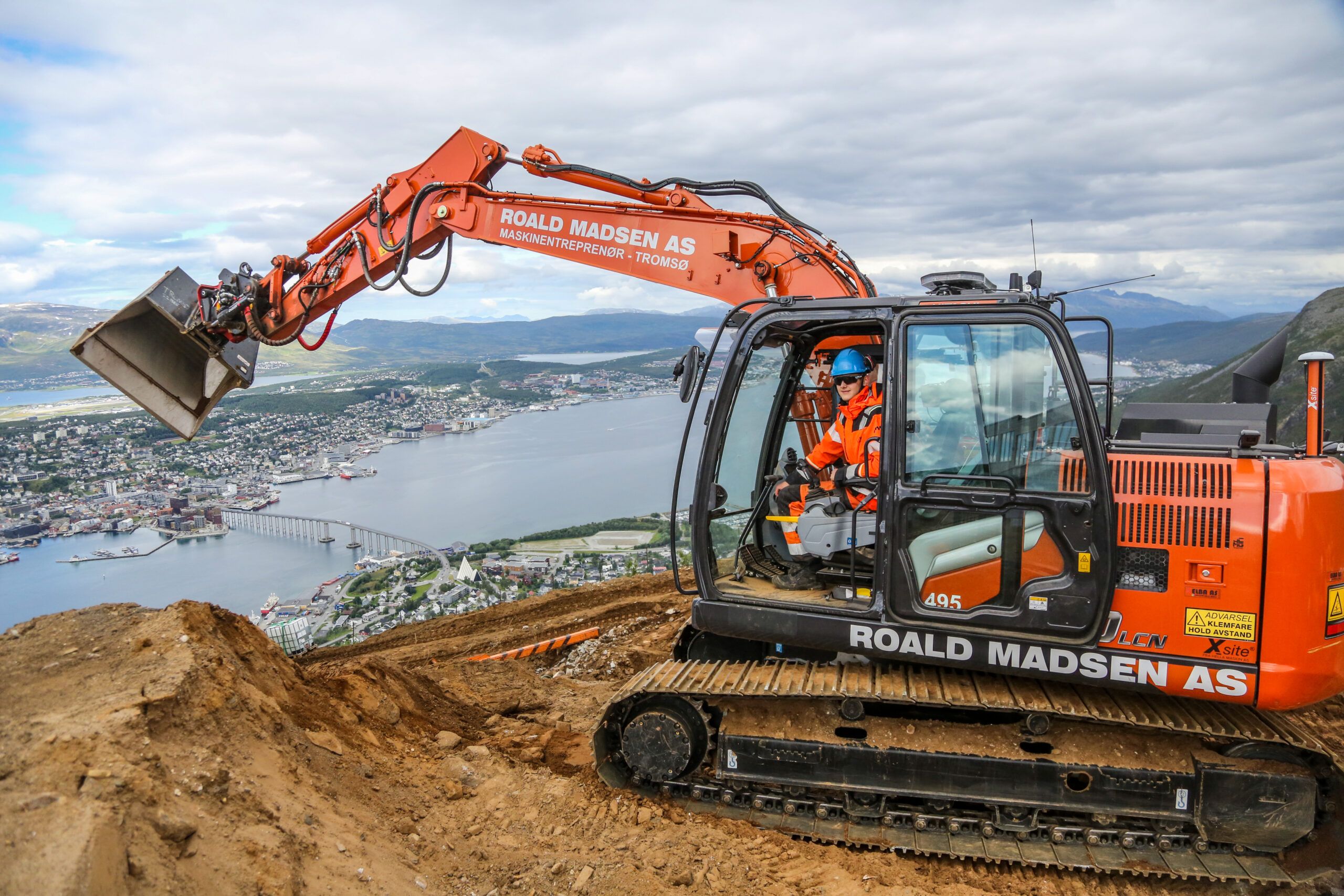 Thumbnail for article "Med lærlinger til topps"