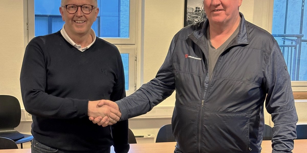 Forhandlingsleder for MEF, Bjørn Rosenberg, og forhandlingsleder for LO, Ole Einar Adamsrød.