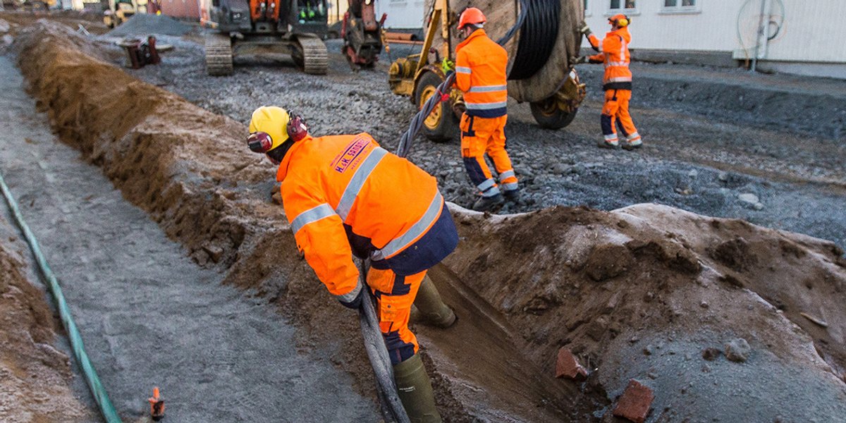 Legging av kabel. Foto: Jørn Søderholm