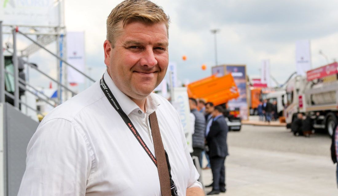 Skal undersøke fagbrev for riving