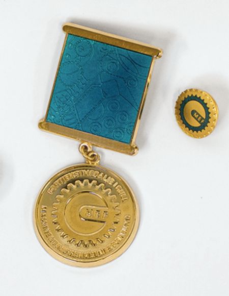 Fortjenstmedaljer i MEF
